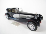 Large 1931 Bugatti Royale Coupe De Ville 1:16 scale Franklin Mint model.