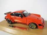 Killer 1976 Porsche 934 RSR 1:18 diecast scale model by Exoto.