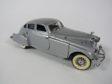 Stunning 1933 Pierce Silver Arrow Danbury Mint 1:24 scale diecast model.