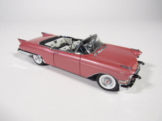 Nice 1957 Cadillac Eldorado Biarritz 1:24 scale die-cast model car by Franklin Mint.