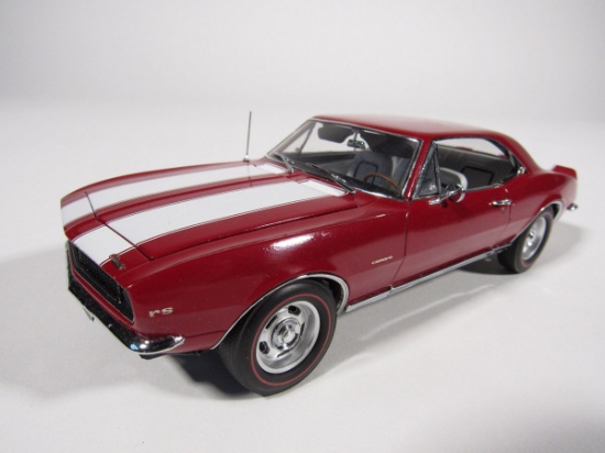 1967 Chevrolet Camaro Z/28 RS Franklin Mint 1:24 scale die-cast model.