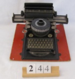 1 in lot, GSN toy typewriter