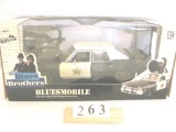 1 in lot, 1:18 Diecast BLUESMOBILE