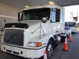 2003 VOLVO VNM