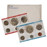 1975 United States Mint Set in Original Government Packaging  12