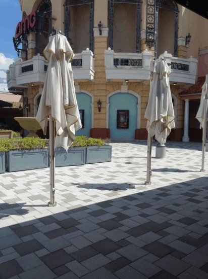 Outdoor Umbreallas
