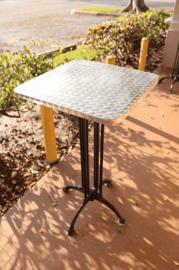 Outdoor 24"x30" High Top Tables