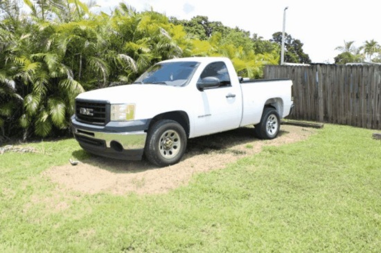2013 GMC Sierra Truck