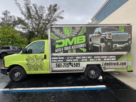 2012 GMC Savannah 1500 10ft Box Truck