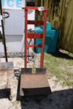 Wesco Manuel Lift
