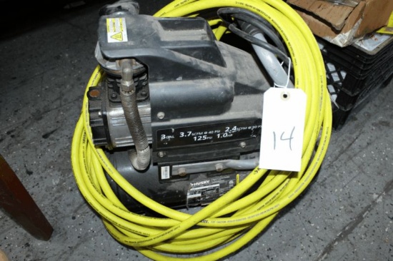 Husky 125PSI Single Horse Power Air Compressor