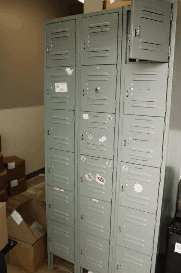 Employee 18 Compartment Locker