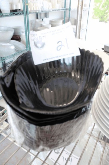 Black 5.5" Shell Bowls