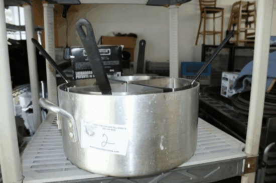 Stock Pot with Pasta Strainer