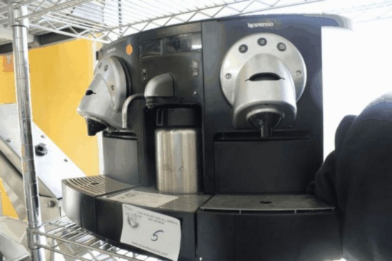 Nesspresso Coffee Maker