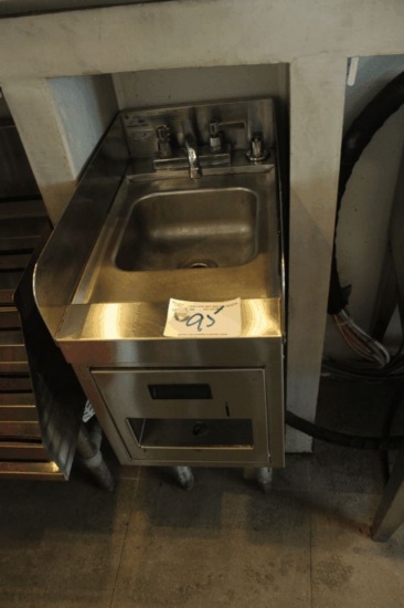 15" Stainless Floor Model Hand Sink