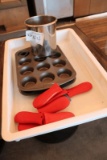 Dough Bin with Muffin Pan & Pan Holders