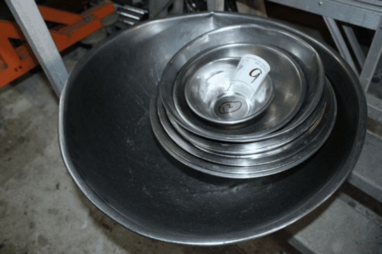 Assorted Stainless Mixing Bowls