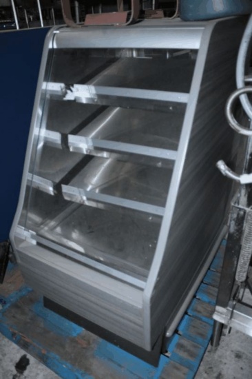 Structual Concept 2ft Heated Display Case