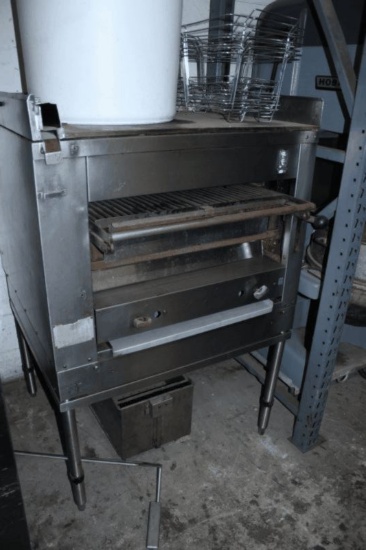 Montegu Steakhouse Broiler with Finishing Top