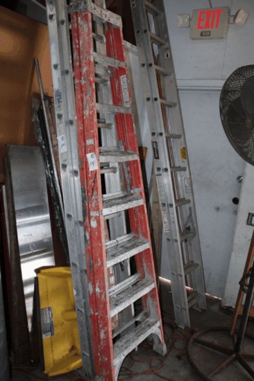 8ft Fiberglass Ladder