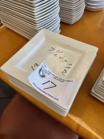 7.5"x7.5" White Square Plates