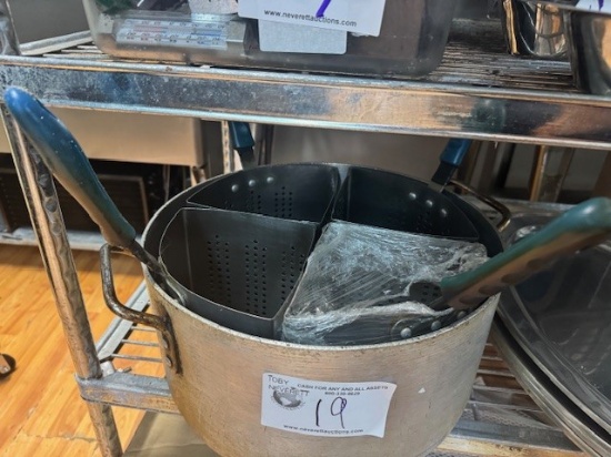 Stock Pot with Strainers