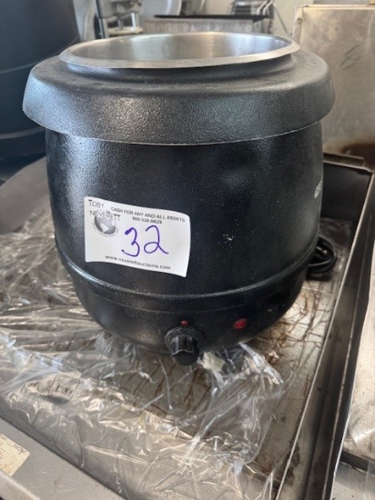 Black Soup Warmer