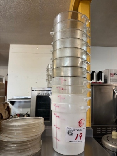 Round 4qt Ingrediant Bins with Tops