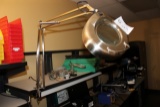 Magnifing Mounted Light