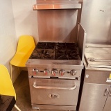 CPG 4 Burner Range w/ Oven