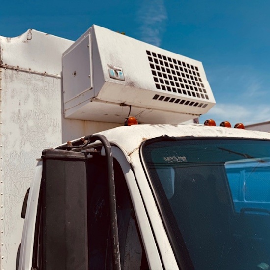 Isuzu 1998 14' Box Truck