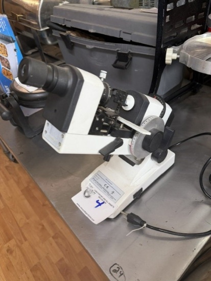 Auto Lensmeter Serial # GJD-11908009