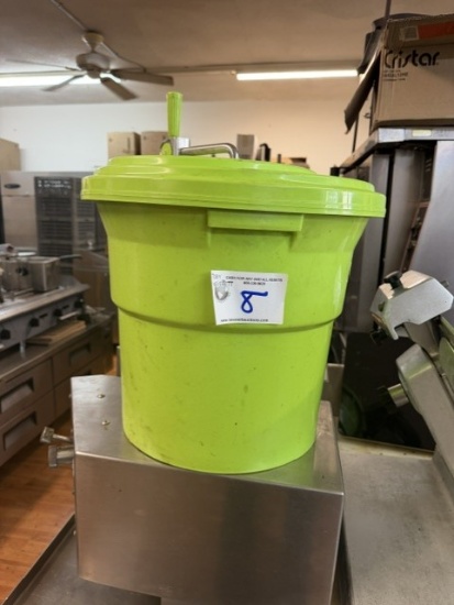 Green Lettuce Crisper