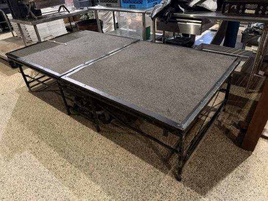Portable 4' x 8' Stage