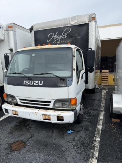 Isuzu 18' Box Truck with Lift Gate