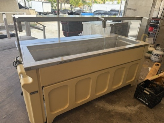 Shelly 5' Glass Self Contained Cooler