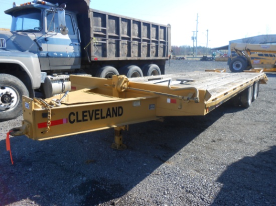 1997 CLEVELAND DUAL TANDEM AXLE 10 TON TRAILER W/ AIR BREAKS & RAMPS, VIN#