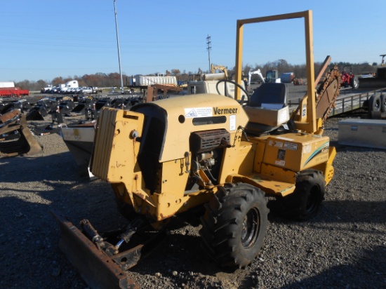 VERMEER RT450 TRENCHER ROPS, W/ FRONT BLADE & BUMPER WEIGHTS, 1006 HRS (NEE