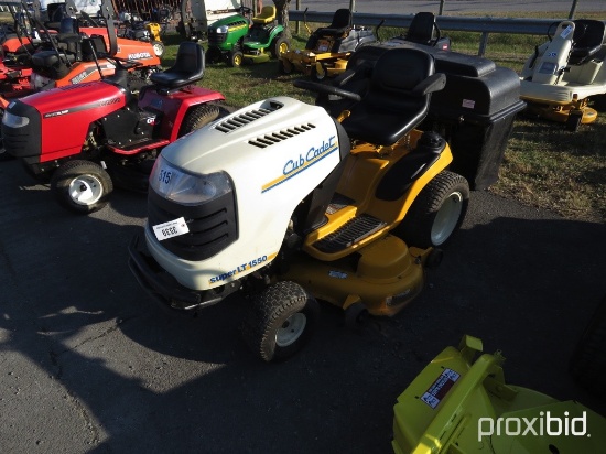 CUB CADET SUPER LT1550 W/ BAGGER TAG #3539