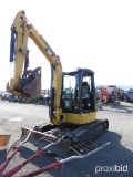 2010 CAT 304C EXCAVATOR EROPS, HYD THUMB, FRONT BLADE, RUBBER TRACKS, 2479