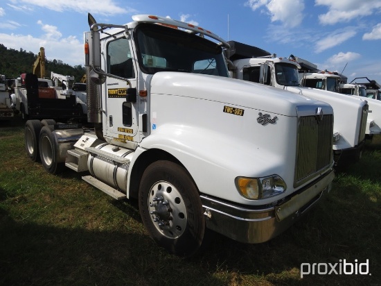 2003 INTERNATIONAL 9400I SBA  ROAD TRACTOR