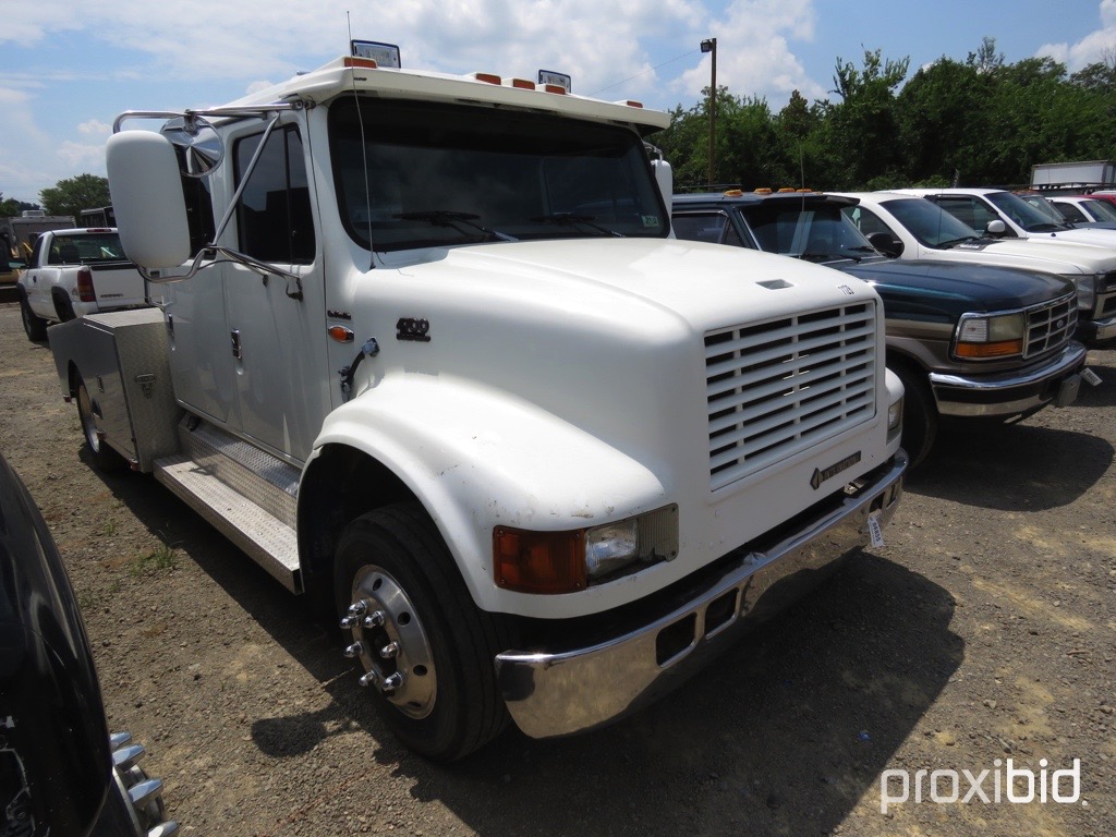 1999 International 4700 Low Profile Truck International Bl275