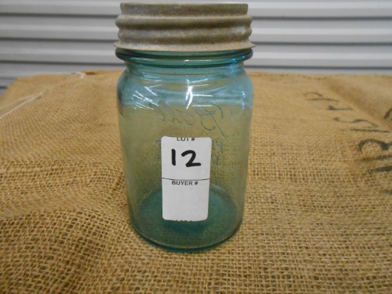 ANTIQUE GREEN PINT MASON JAR W/ ZINC LID