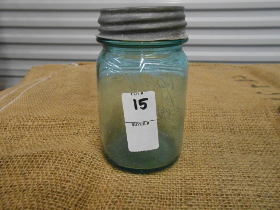 ANTIQUE GREEN PINT MASON JAR W/ ZINC LID