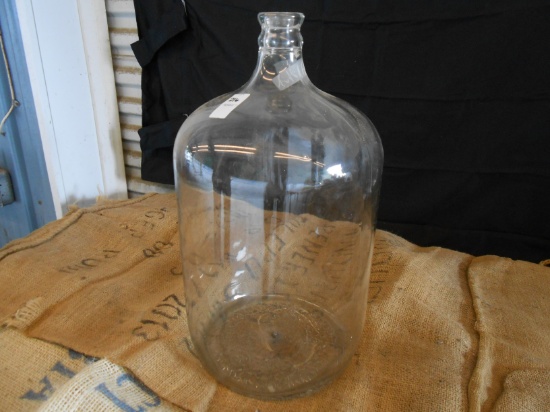 GLASS JUG