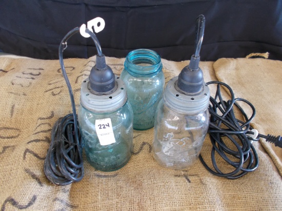 QTY 2) MASON JAR LIGHTS QTY 1) MASON JAR NO LID