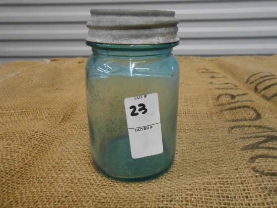 ANTIQUE GREEN PINT MASON JAR W/ ZINC LID