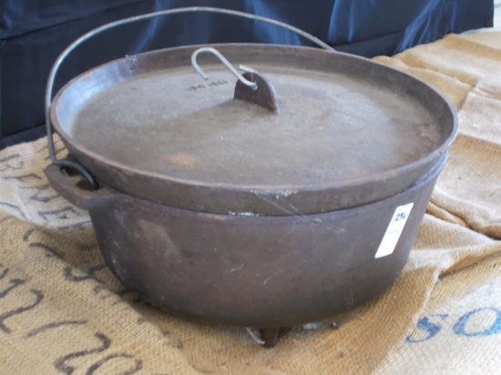 THREE LEGGED CAST IRON POT W/ LID