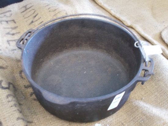 CAST IRON BEAN POT NO LID